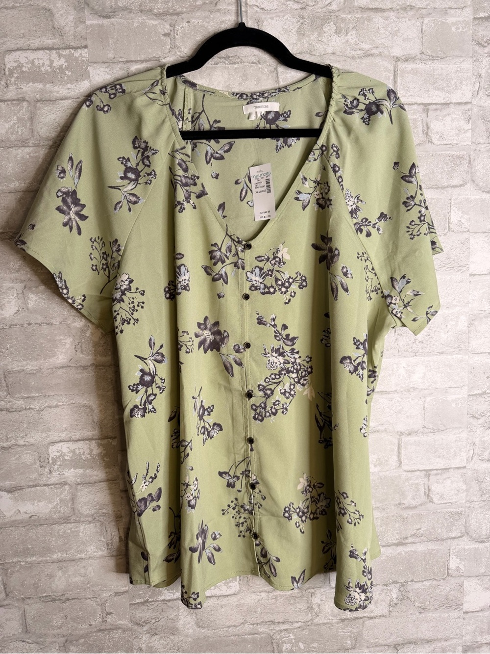 NWT Maurices Sage Green Floral Button-Front Blouse